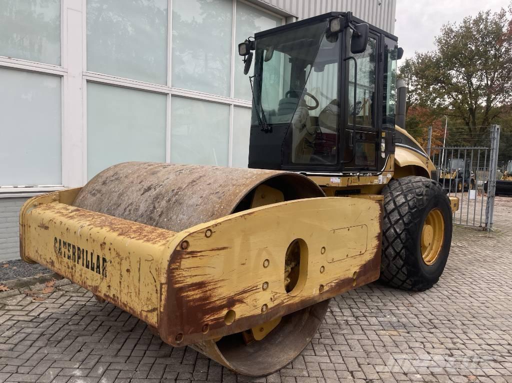 CAT CS 573 E       2004 Tek tamburlu silindirler