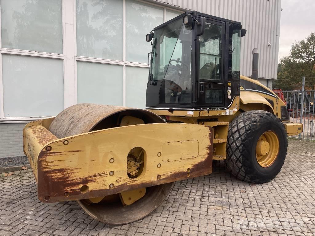 CAT CS 573 E       2004 Tek tamburlu silindirler
