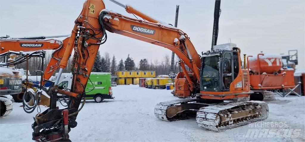 Doosan DX235LCR Paletli ekskavatörler