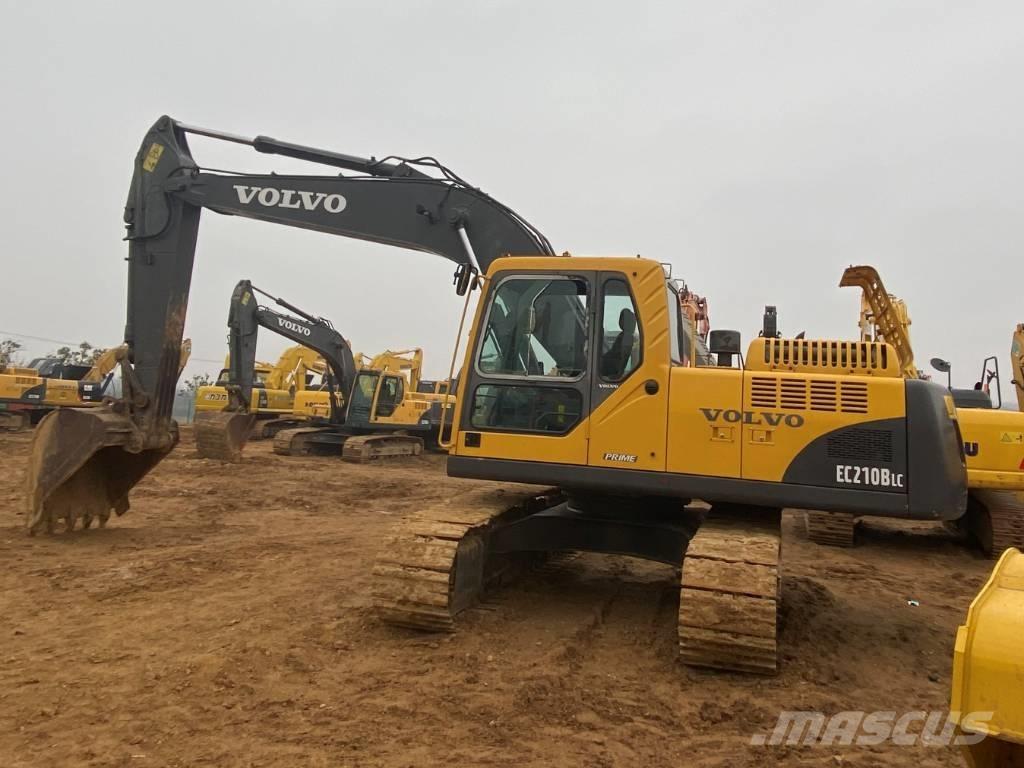 Volvo EC210B Paletli ekskavatörler