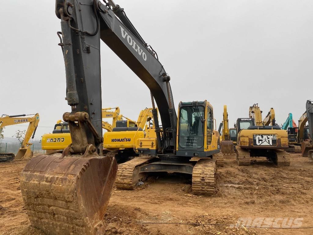 Volvo EC210B Paletli ekskavatörler