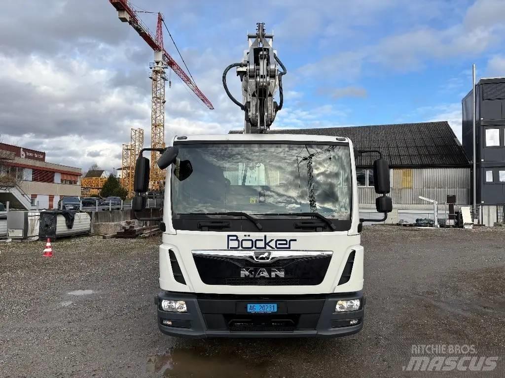 Böcker AK 37/4000 Arazi Tipi Vinçler (RT)