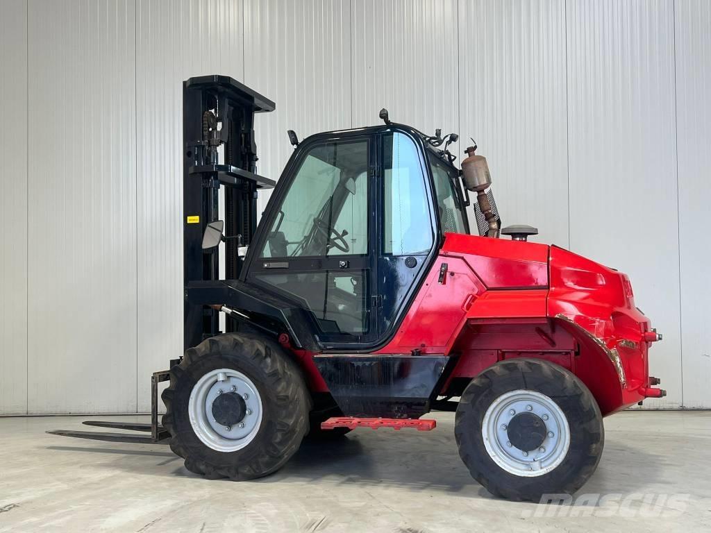 Manitou M30-4 Arazi tipi forklift