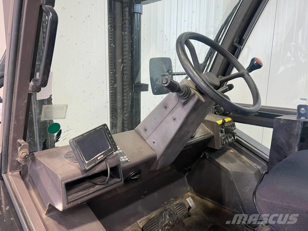 Manitou M30-4 Arazi tipi forklift