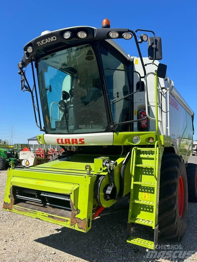 CLAAS Tucano 440 Biçerdöverler