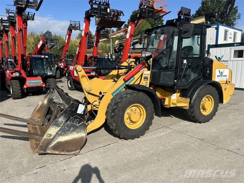 CAT 906 (9145) Çok amaçlı yükleyiciler