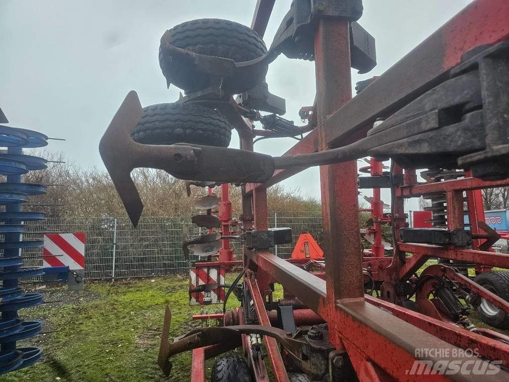 Horsch Terrano 8 FG Tirmiklar