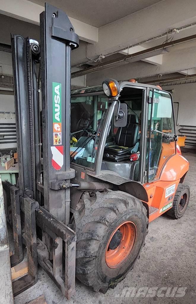 Ausa C 500 H Arazi tipi forklift