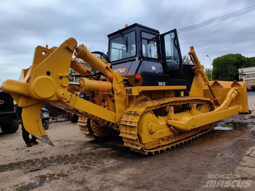 Shantui SD 32 Paletli dozerler
