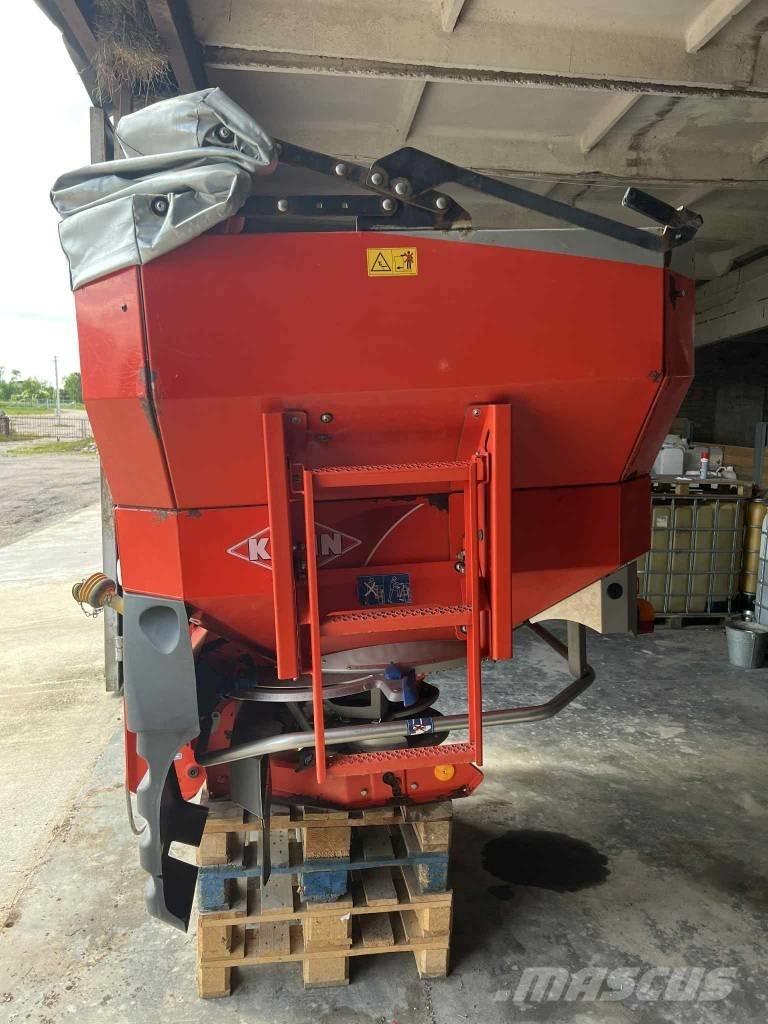 Kuhn 40.1W Mineral gübre dagiticilar