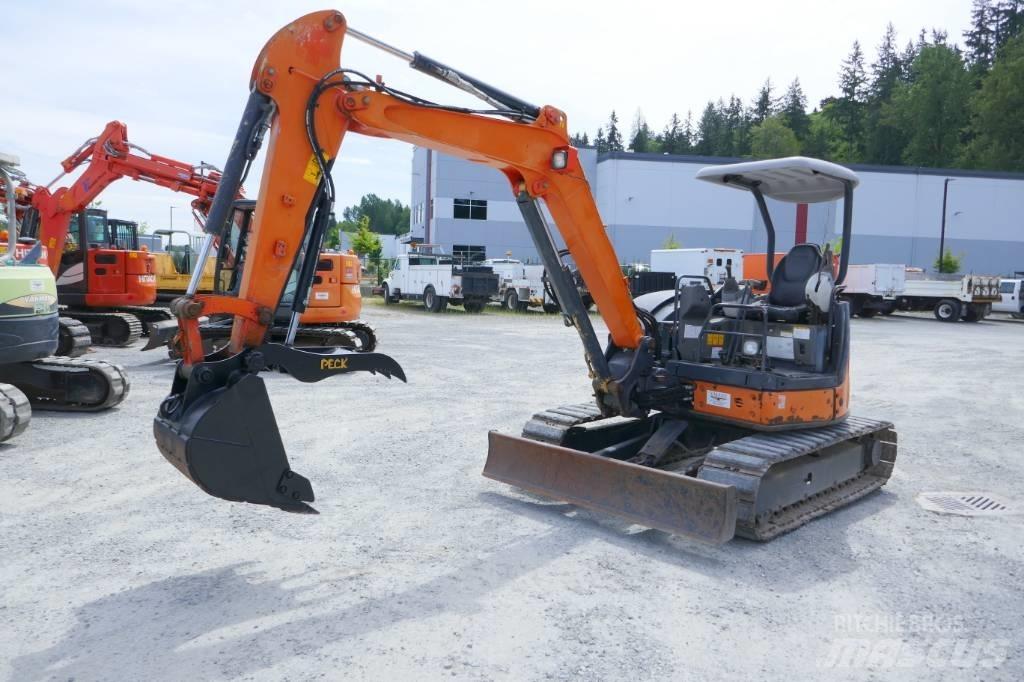 Hitachi ZX40U-3 Mini ekskavatörler, 7 tona dek