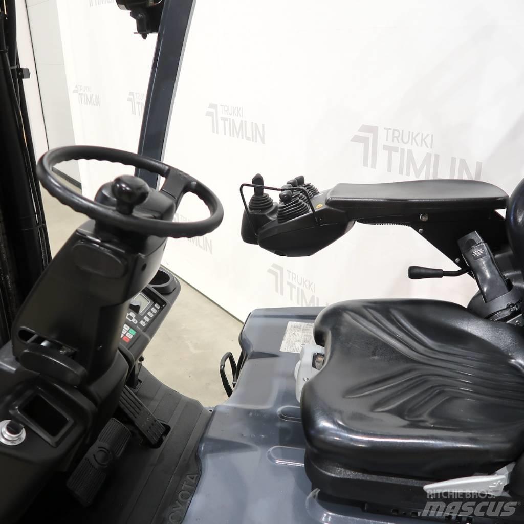 Toyota 8FBE15T Elektrikli forkliftler