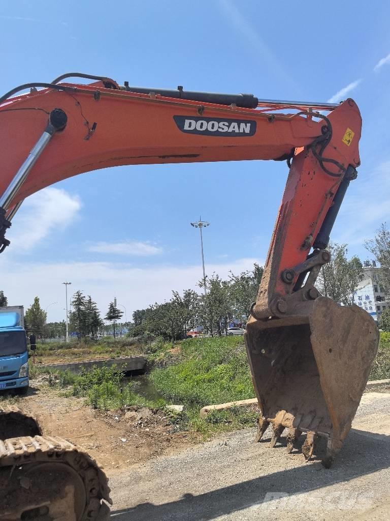 Doosan DX 340 LC-9C Paletli ekskavatörler