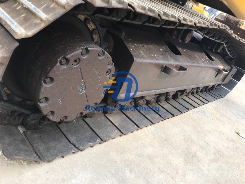 Komatsu PC200-7 Paletli ekskavatörler