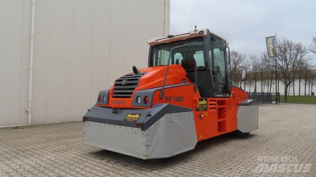 Hamm HP180i Pnömatik lastikli silindirler