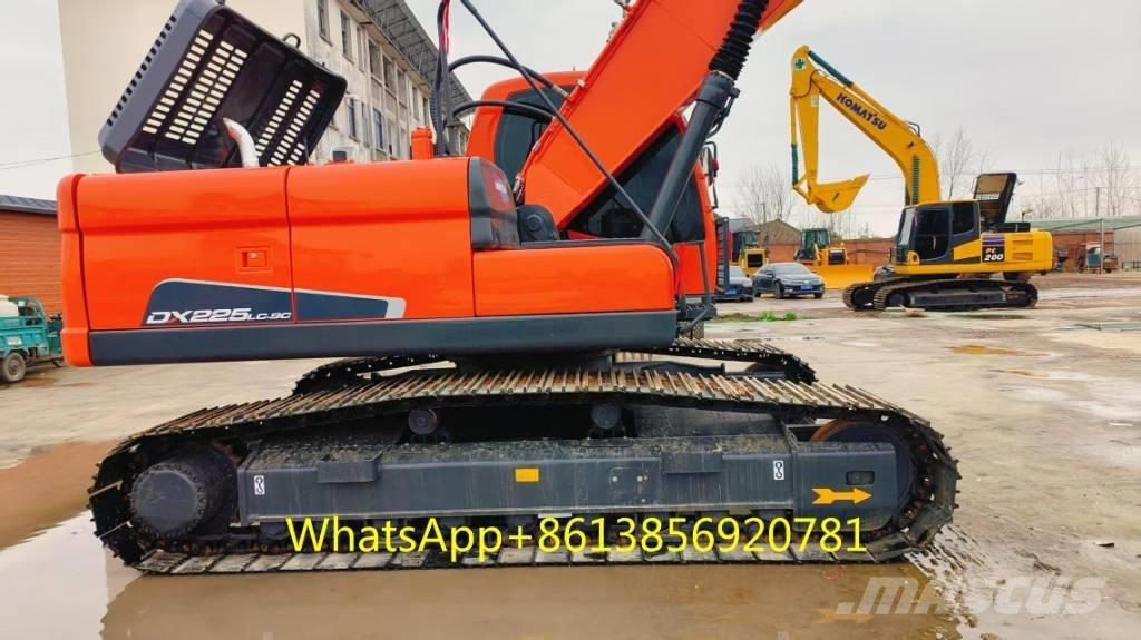 Doosan DX 225 Paletli ekskavatörler
