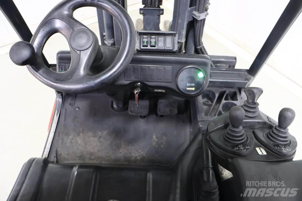Linde E30-02 Elektrikli forkliftler