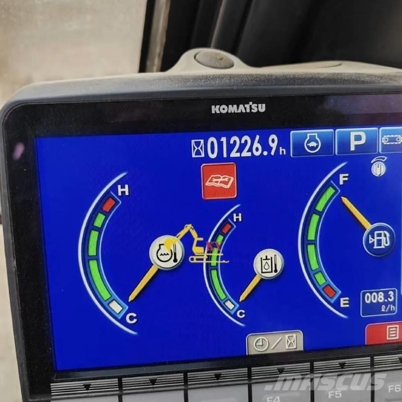 Komatsu PC 300-8 Paletli ekskavatörler