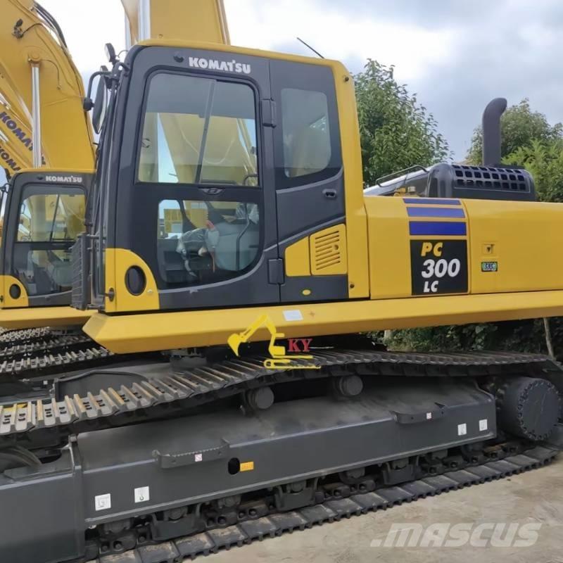 Komatsu PC 300-8 Paletli ekskavatörler