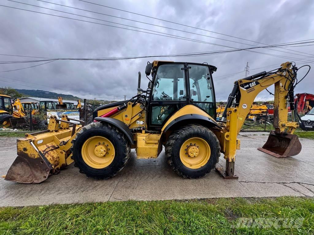 CAT 444 E Kazıcı yükleyiciler - beko loder
