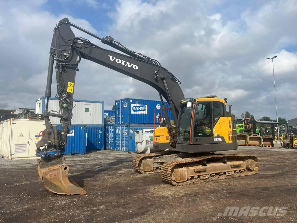 Volvo ECR 235 EL Paletli ekskavatörler