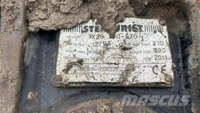 Volvo ECR 235EL Paletli ekskavatörler