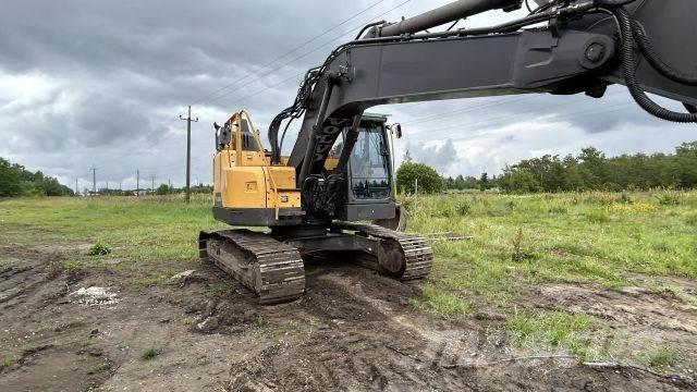 Volvo ECR 235EL Paletli ekskavatörler