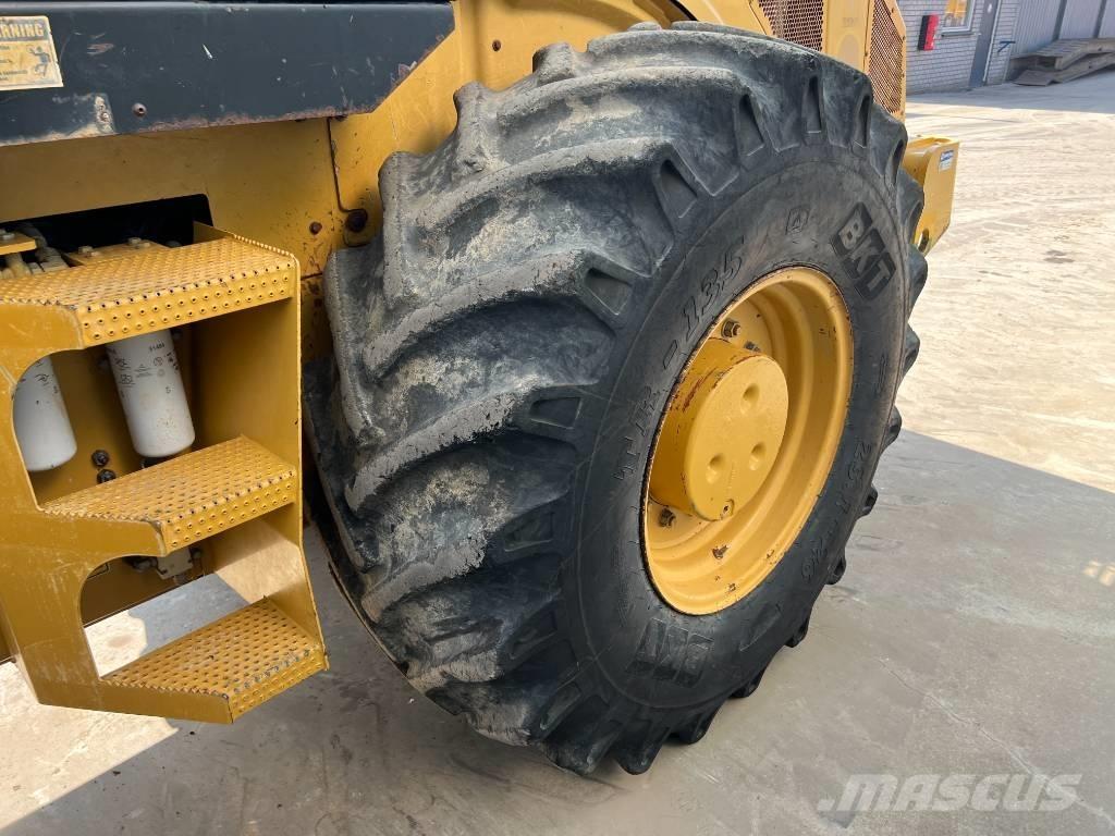 CAT CP76 Tek tamburlu silindirler