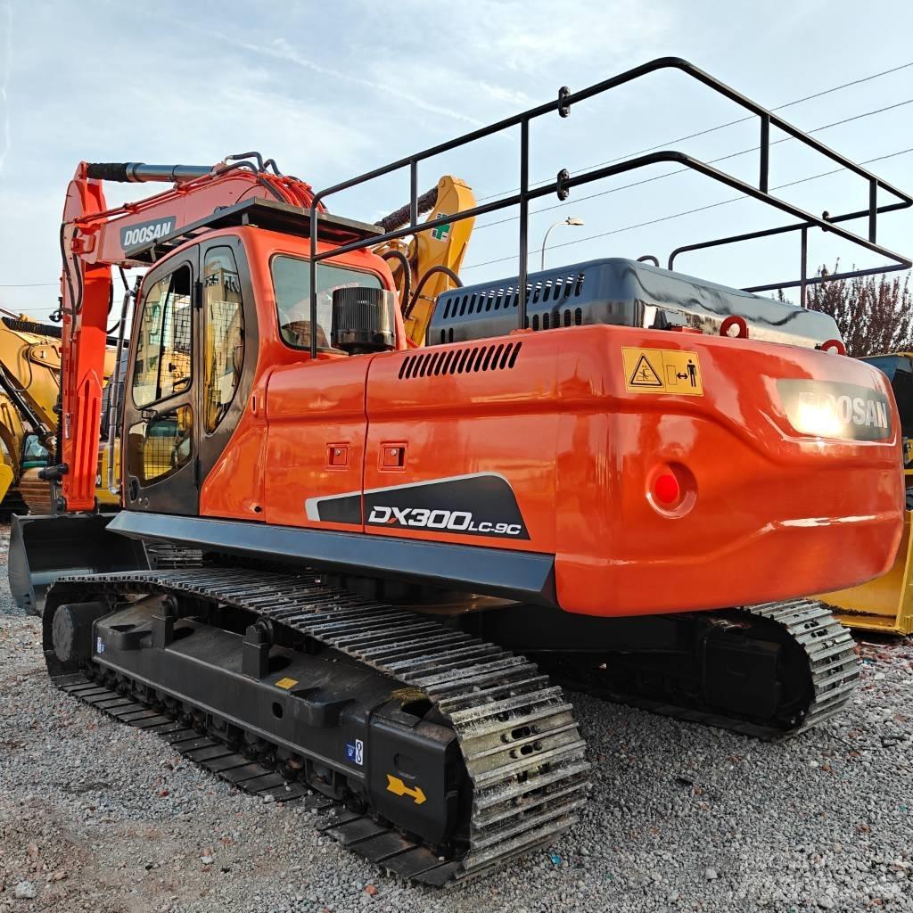 Doosan DX300LC-9C Paletli ekskavatörler