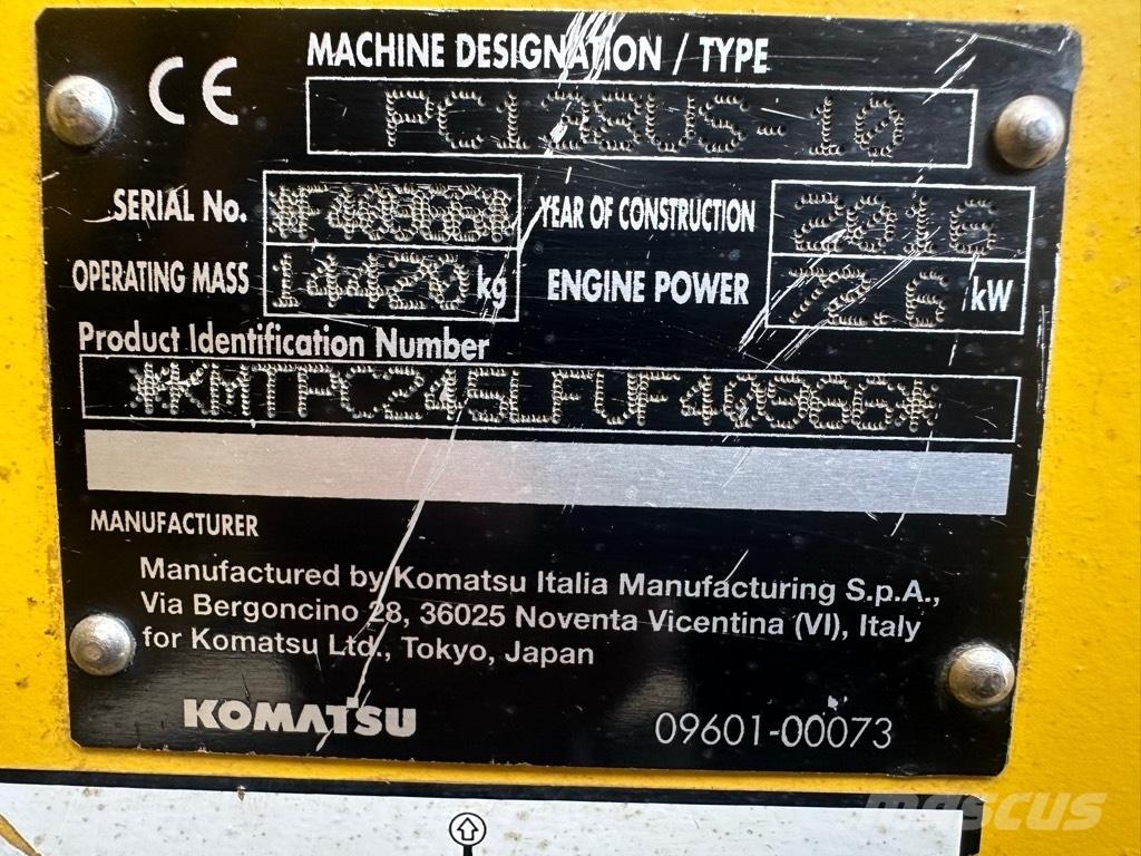 Komatsu PC 138 US-10 Paletli ekskavatörler