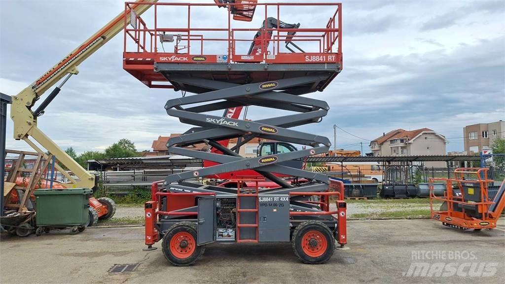 SkyJack 8841RT Makasli platformlar