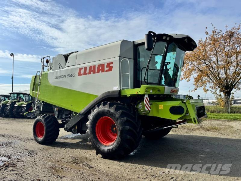 CLAAS LEXION 540 Biçerdöverler
