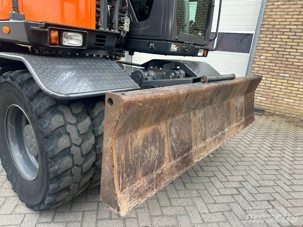 Doosan DX140W-5 Lastik tekerli ekskavatörler