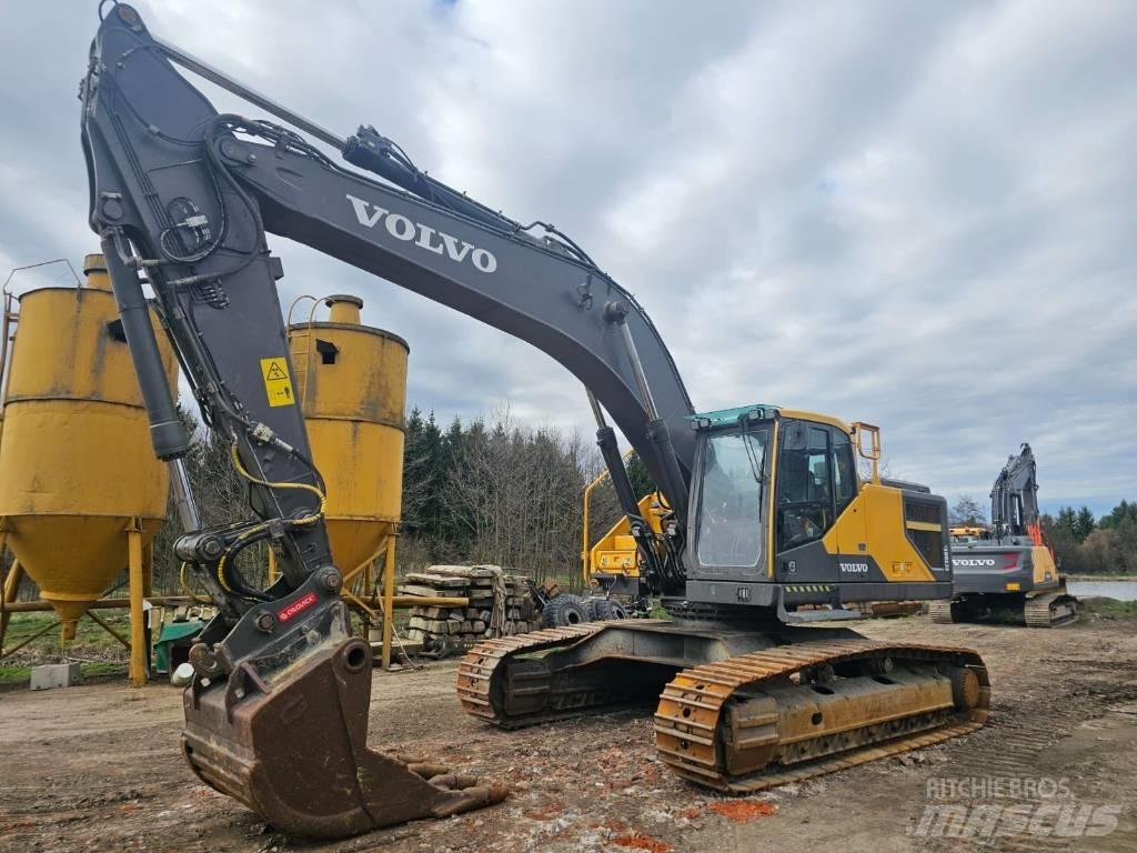 Volvo EC 300 EL Paletli ekskavatörler
