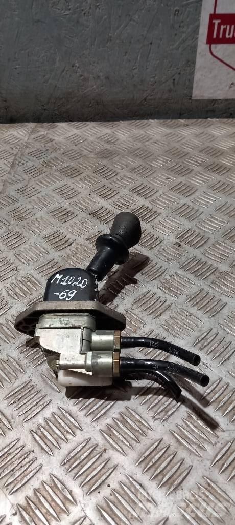 MAN TGA  81523156171 Kabinler