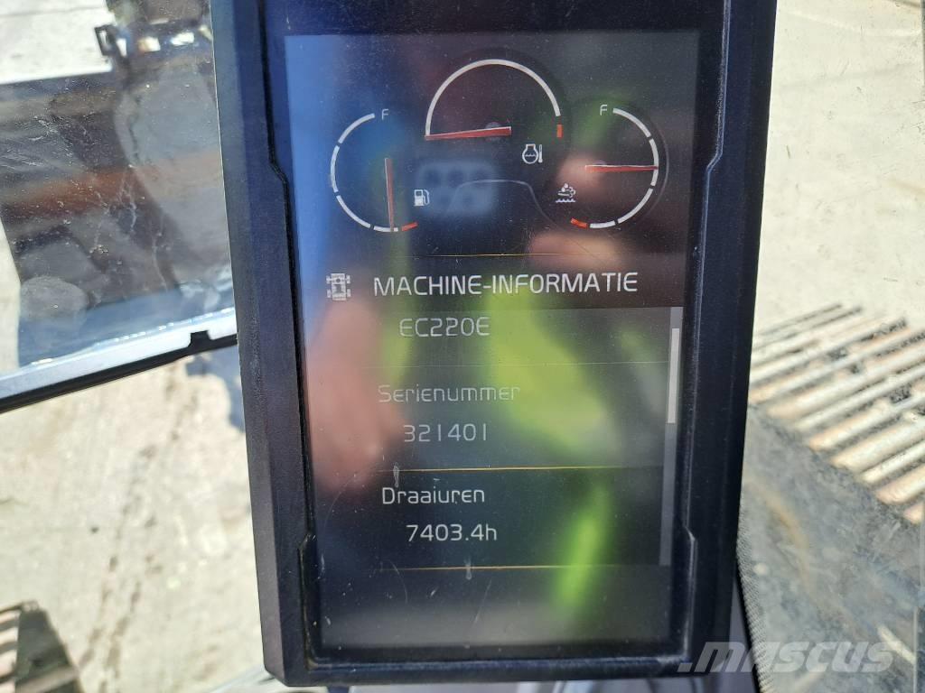 Volvo EC220EL Paletli ekskavatörler