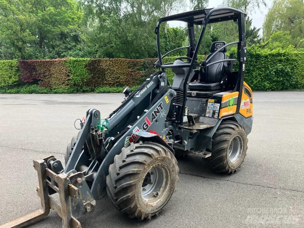 GiANT G2200E Skid steer loderler