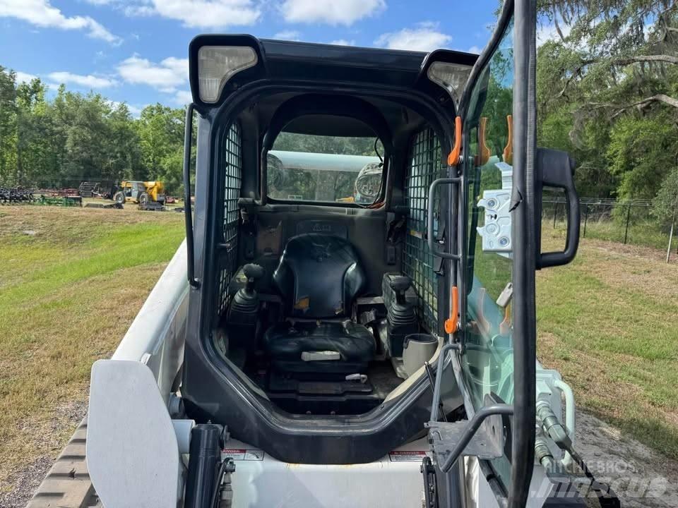 Bobcat T 750 Skid steer loderler