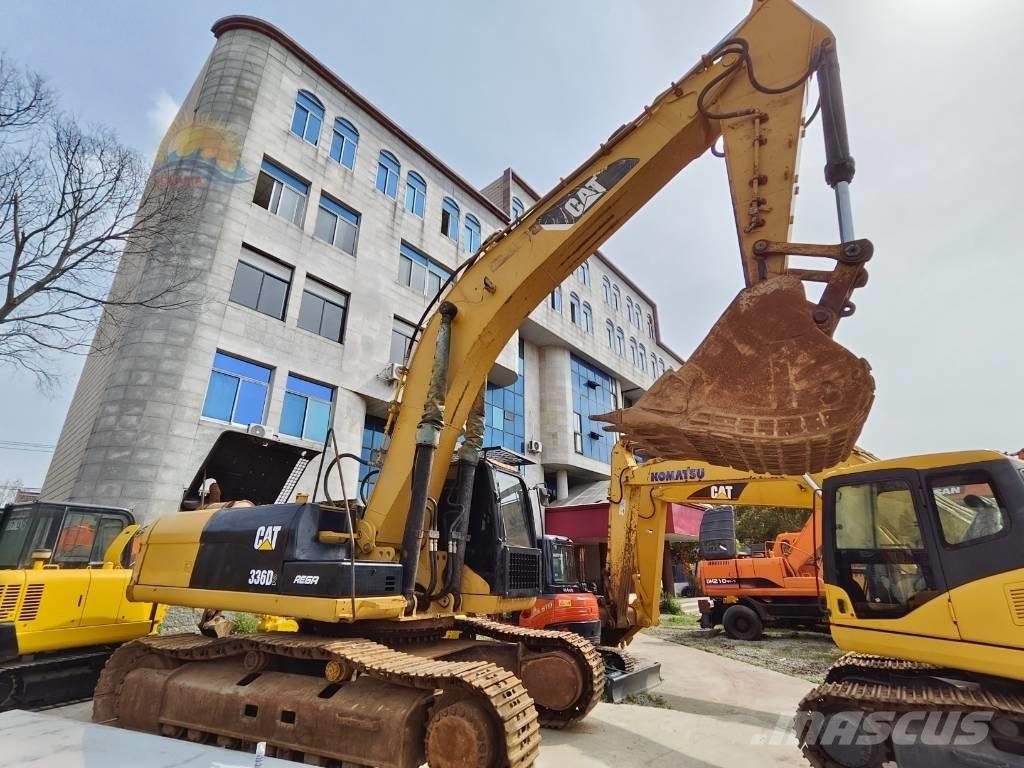 CAT 336D2 Paletli ekskavatörler