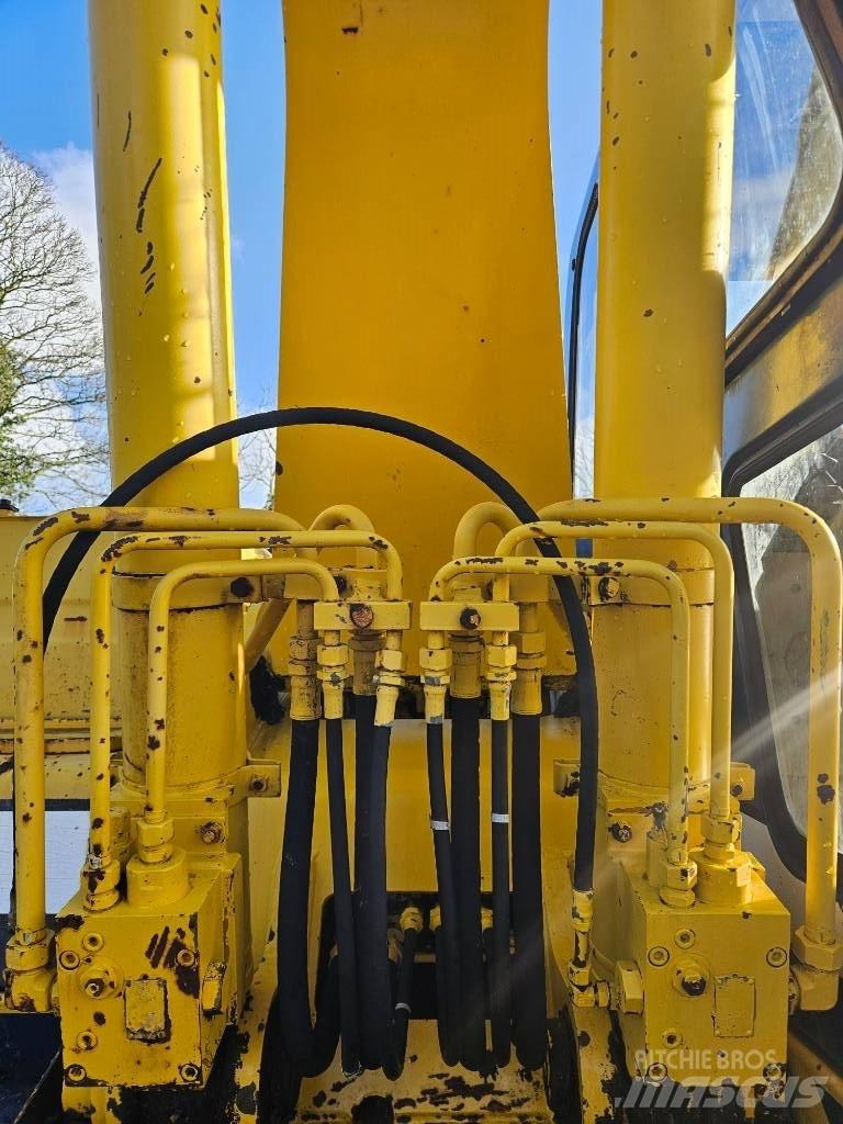 Kobelco SK 120 LC Paletli ekskavatörler