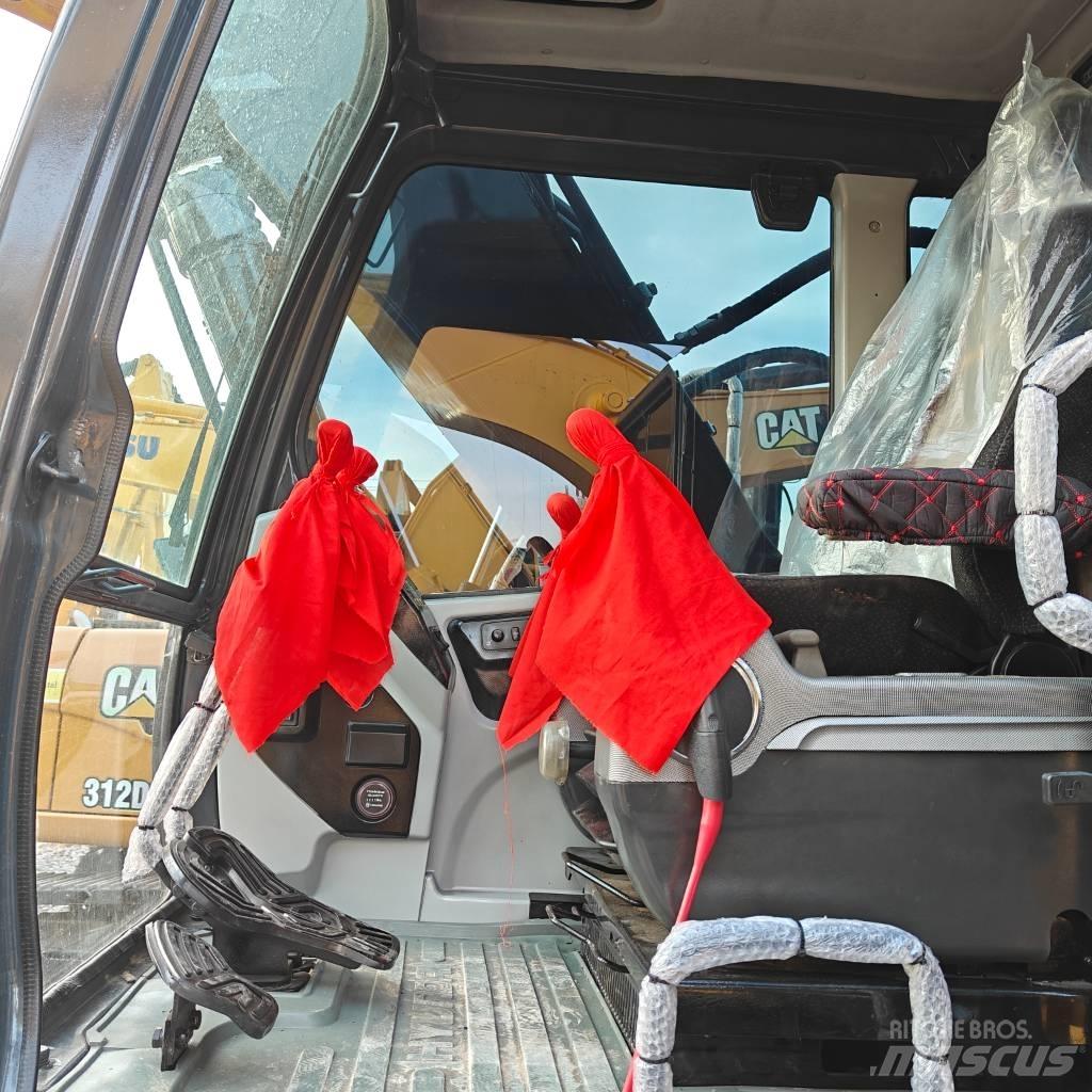 Hyundai 220VS Paletli ekskavatörler