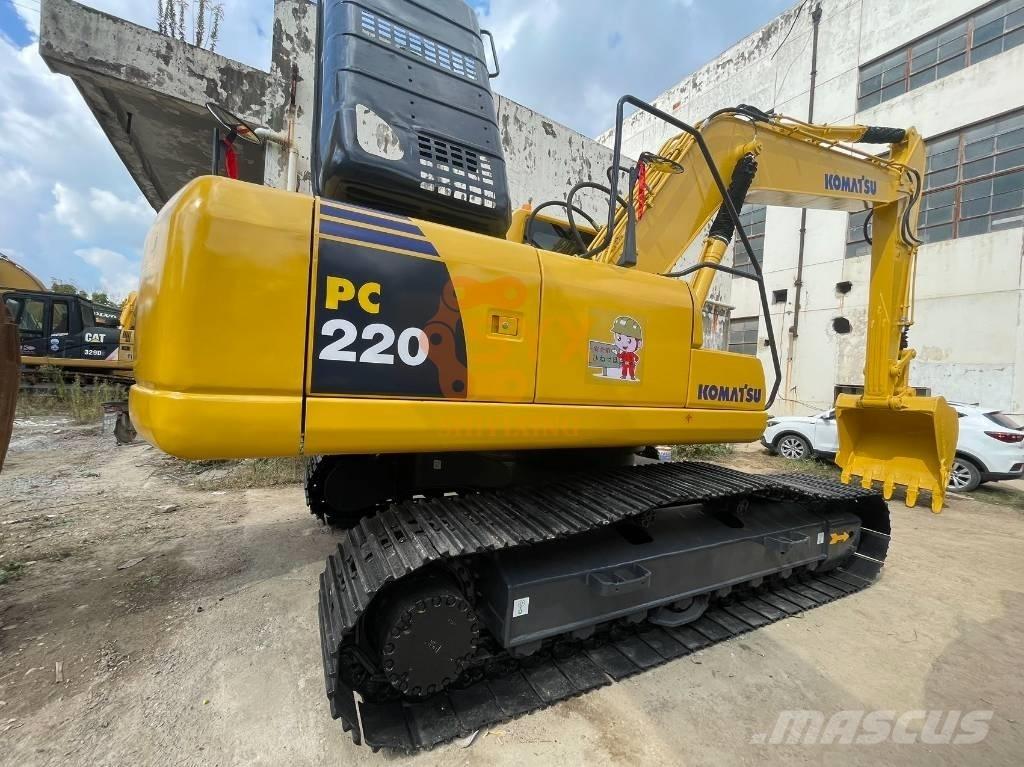 Komatsu PC 220-8 Paletli ekskavatörler
