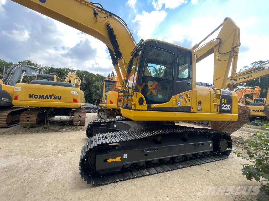 Komatsu PC 220-8 Paletli ekskavatörler