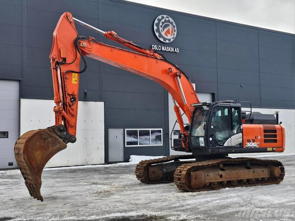 Hitachi ZX 300 LC-6 Paletli ekskavatörler