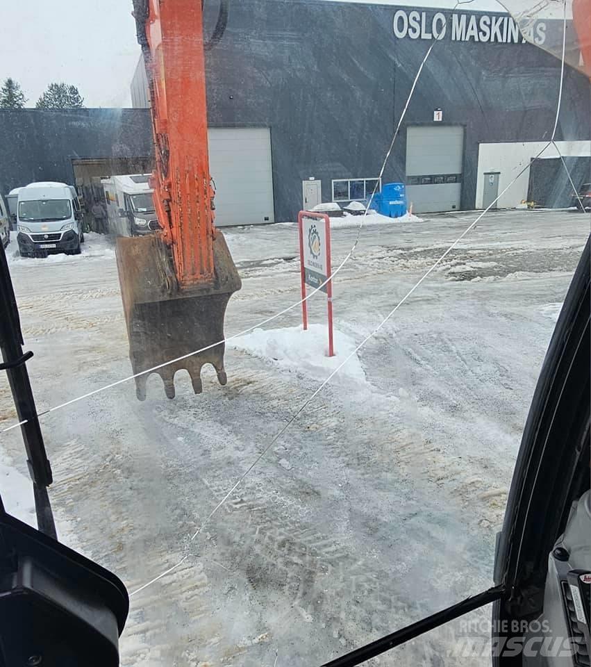 Hitachi ZX 300 LC-6 Paletli ekskavatörler
