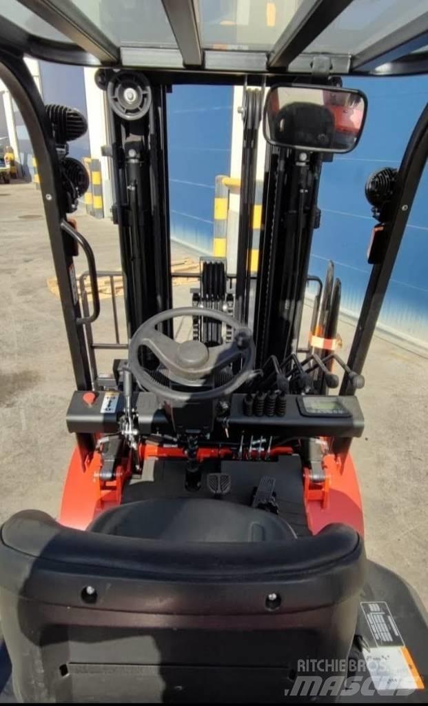 EP EQUIPMENT EFL302 Elektrikli forkliftler