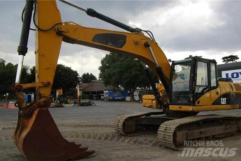 CAT 324D Mini ekskavatörler, 7 tona dek
