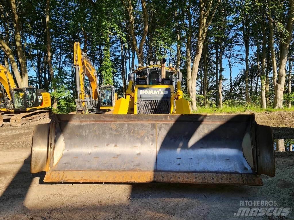 Komatsu D65PX-17 Paletli dozerler