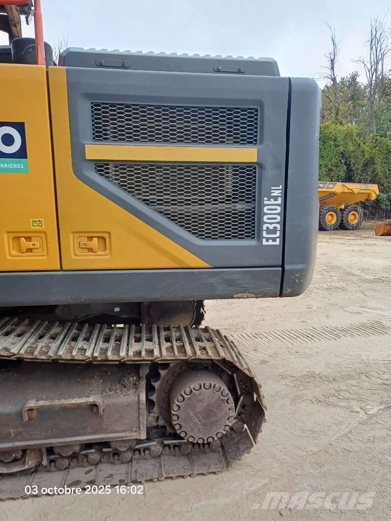 Volvo EC 300 EL Paletli ekskavatörler