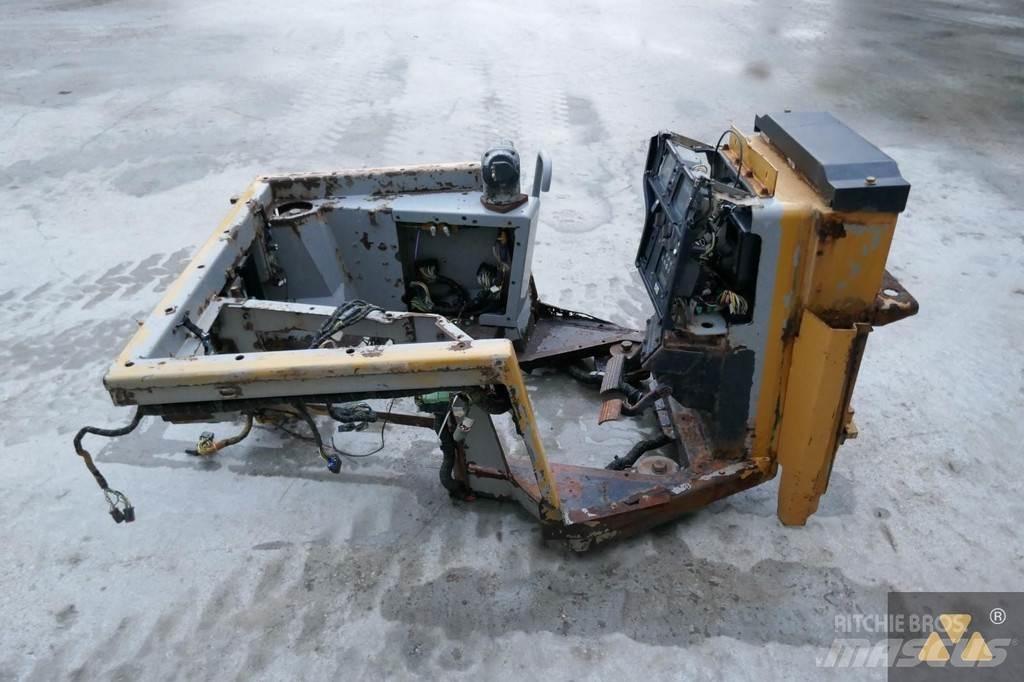 CAT 220-2800 Kabinler